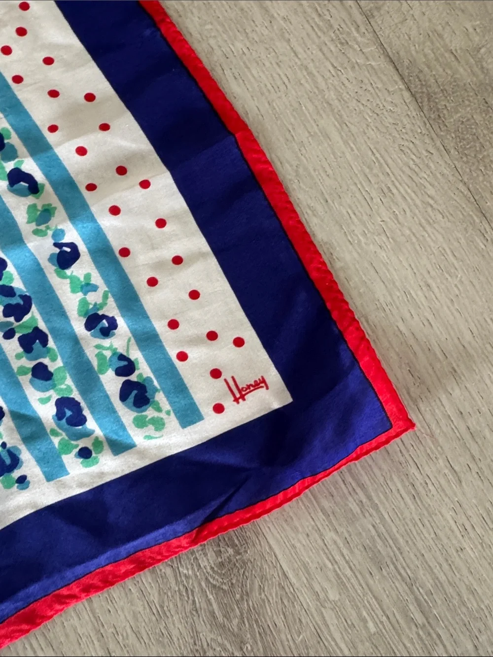 Vtg Honey 100% Silk Scarf 30x30